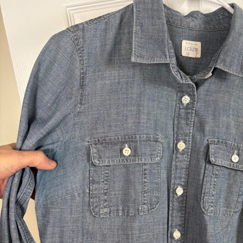 J. Crew Perfect Shirt Women's XS Blue Chambray Denim Cotton Button Down Utility